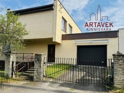 Müüa heas asukohas 2-korruseline maja aadressil Salme tn 18, Jõhvi linn üldpinnaga 187,8 m2