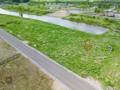 Järveäärne krunt