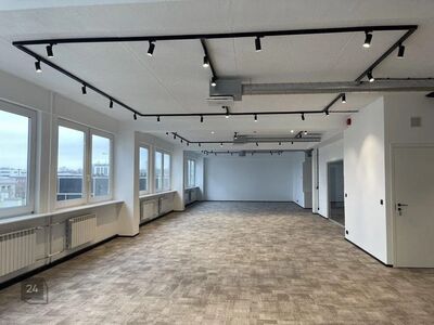 Esimesed 2 kuud üür on 1321,65 eur ja edasi 1802,25 eur

Äripind on täielikult renoveeritud, on 