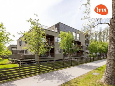 Kaks rõdu, kaks parkimiskohta, läbi maja planeering! Ilus hoov!