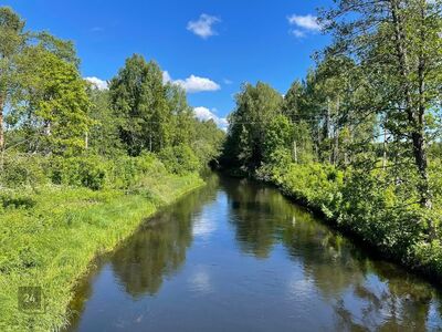 Kinnistu Põltsamaa jõe kaldal