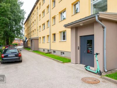 Müüa armas ja hubane 2-toaline korter vaikses piirkonnas asuvas keskküttega kivimajas