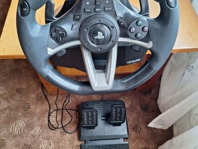 Playstation 4 rool ja peetalid