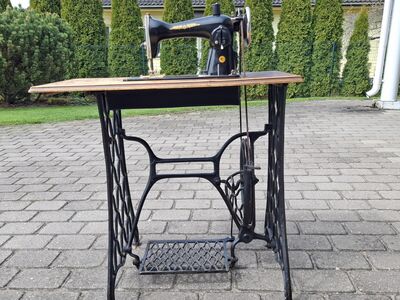 Vanaaegne õmblusmasin