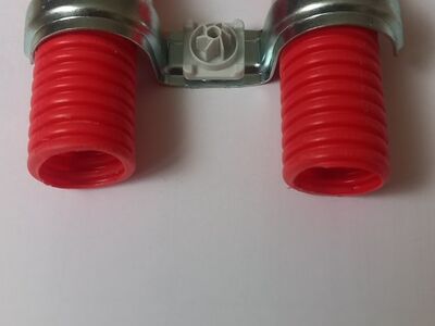 Hilti 28  gofreeritud topelt toruklamber