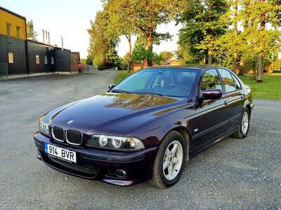 BMW 540i 4.4 v8