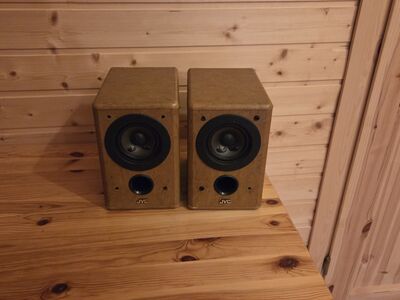 Kompaktsed kõlarid JVC