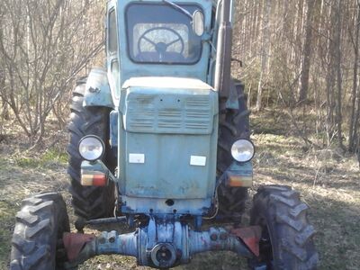 Traktor T-40AM