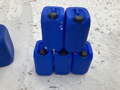 Plastikkanistrid 12L