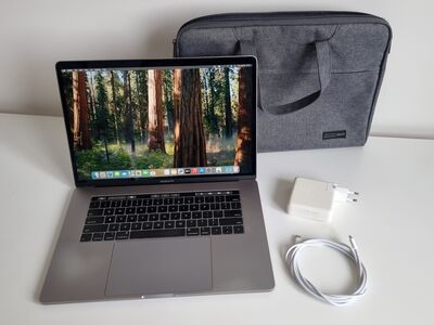 Apple MacBook Pro 15.4" 2018 i7, 32GB Ram