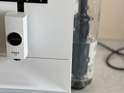 KOHVIMASIN JURA ENA 4 FULL NORDIC WHITE