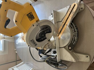 Dewalt DW777-QS