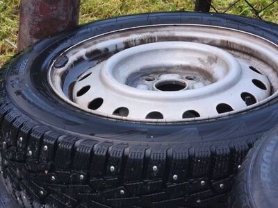 Toyota 4x100 15" plekk veljed naelrehvidega