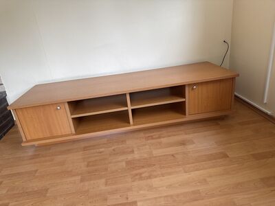 TV madal kapp