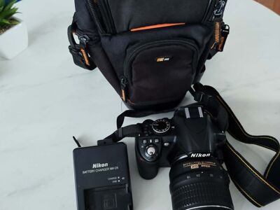 Nikon D3100 Peegelkaamera