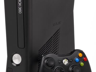 MICROSOFT XBOX360 slim + MÄNG XBOX 360
