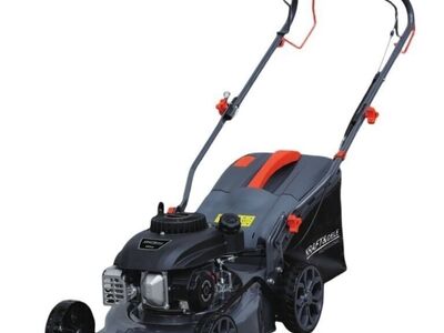 Iseliikuv bensiinimootoriga muruniiduk KD5084
