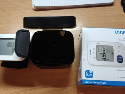 Uus OMRON RS4 Wrist Blood Pressure Monitor