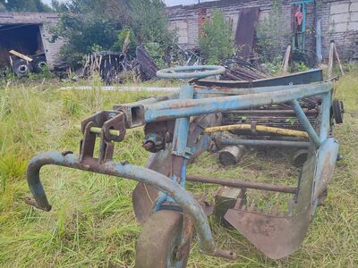 Müüa kaherealine Poola kartulisaputi varuosadeks.