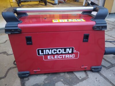 LINCOLN ELECTRIC  SPEEDTEC 200C