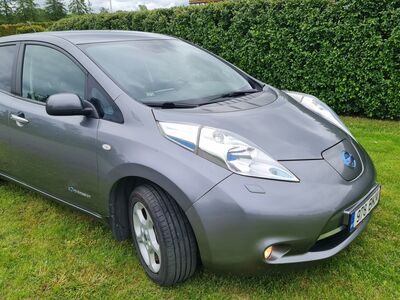 NISSAN LEAF