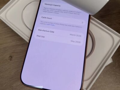 iPhone 17 pro max космический оранжевый 256 ГБ открытая коробка