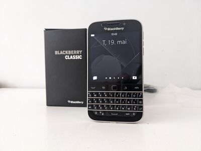 Uueväärne haruldane Blackberry Classic