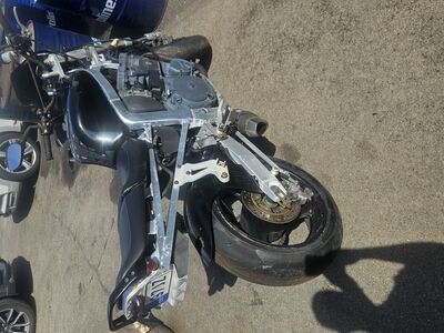 Müüa avariiline suzuki gsxr 750