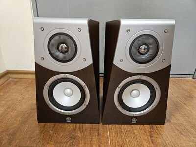 Yamaha Soavo 900M 2-Way Loudspeaker System