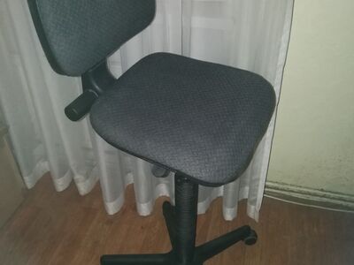Kontoritool/arvutitool