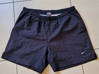 Nike lühikesed püksid, XL
