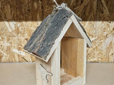 Uus käsitöö linnumaja 30x13,5x27cm