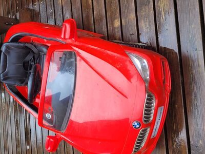 Продаётся детский электрический BMW
