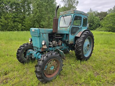 TRAKTOR T-40AM