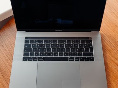 Apple Macbook Pro 2017 15-inch 16GB
