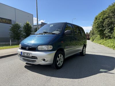 Nissan Serena 1999a