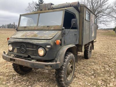 Mercedes-Benz Unimog 404 Med