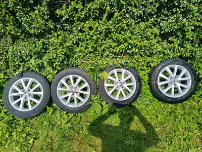 VW Golf 16' valuveljed