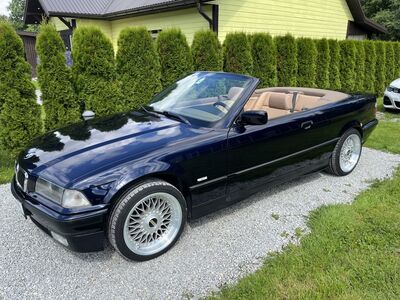 BMW e36 318i 85kw