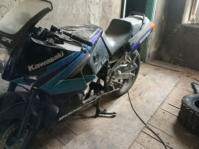 Kawasaki gpz 600 varuosadeks