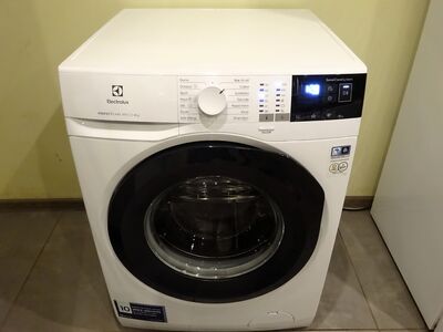 Pesumasin Electrolux EW6F429B, tasuta transport