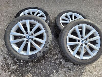 Оригинальные диски VW с летней резиной R17 5x112