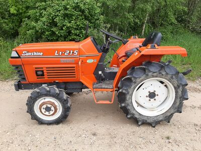 Traktor Kubota L1-215