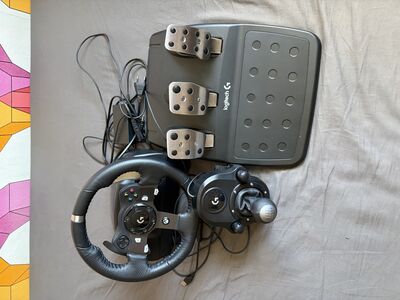 Müüa vähe kasutatud Logitech G920 rool pedaalid ja