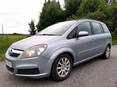 Opel Zafira 1.9 CDTi 110kW, 7kohta