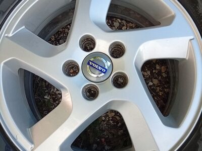 Valuveljed Volvo 5*108