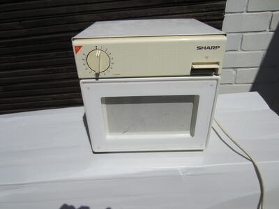 Mikrolaineahi  Sharp