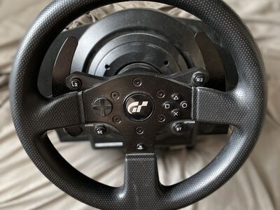 T300rs koos käsipiduriga
