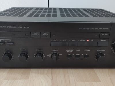 Yamaha A-720 HiFi Amplifier