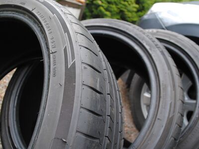 FIREMAX 235/40R18